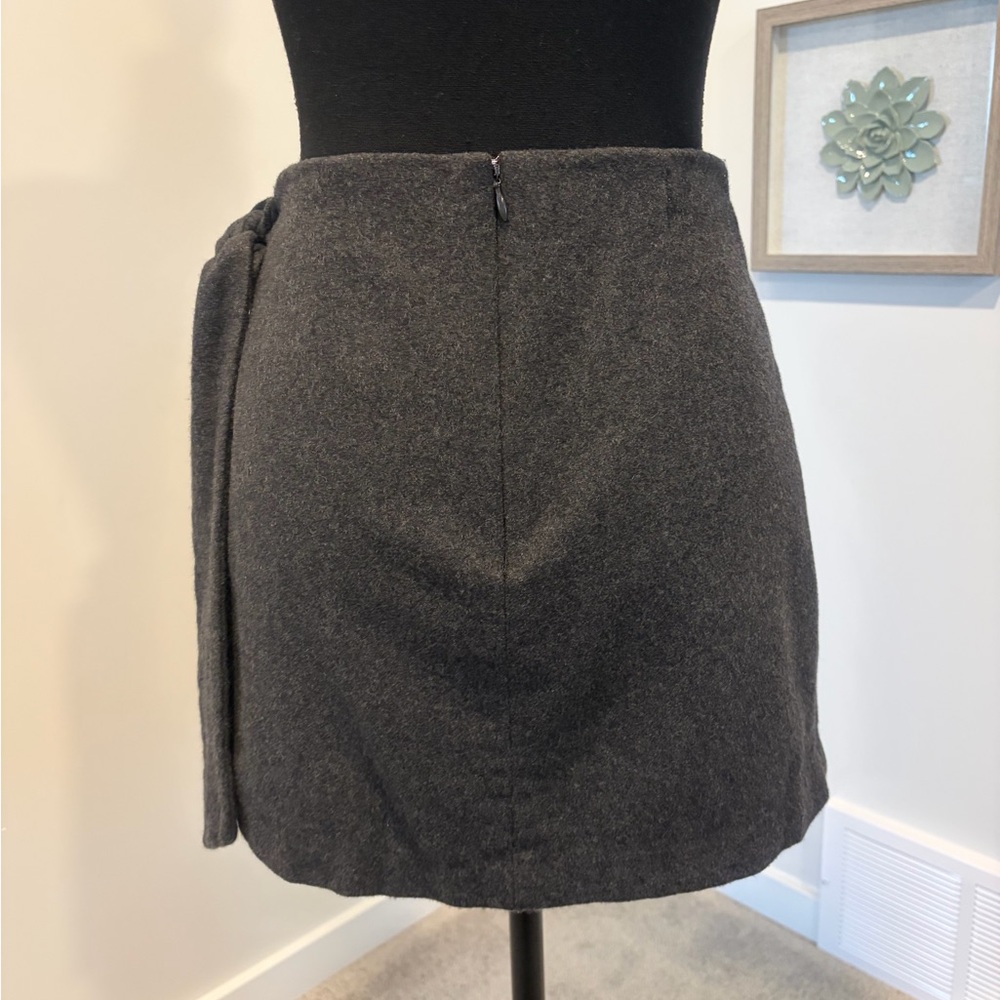 Aritzia Wilfred Dorine Grey Faux Wrap Mini Skirt Wool/Cashmere/Silk EUC - Picture 6 of 12